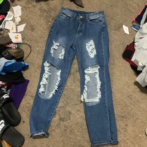 straight leg baggy ripped jeans